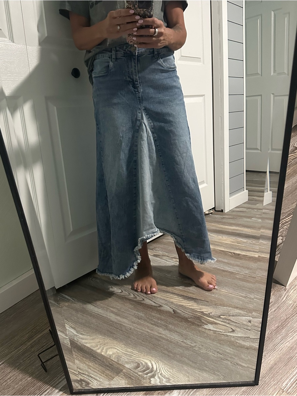 Raw-Hem Denim Maxi Skirt in Faded Blue - Picture 5 of 5